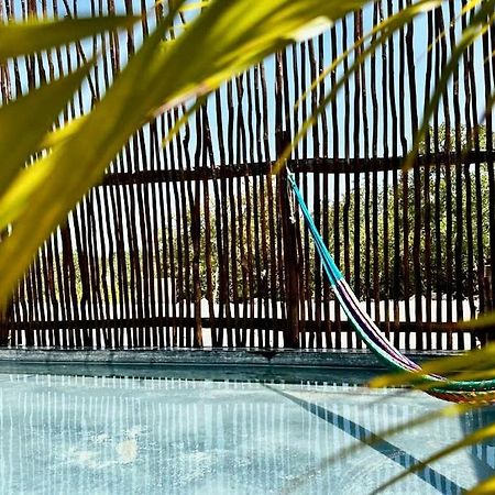 Гостевой дом Ecoco Holbox - Eco-Chic - Cabanas De Madera - Holbox Retreat (Adults Only) Экстерьер фото