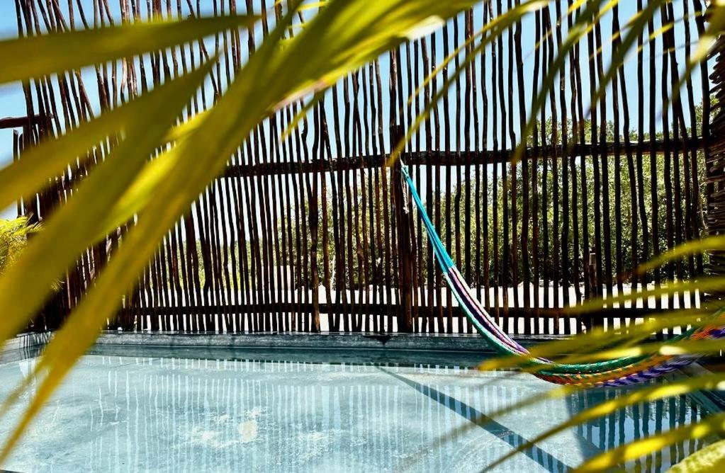 Гостевой дом Ecoco Holbox - Eco-Chic - Cabanas De Madera - Holbox Retreat (Adults Only) Экстерьер фото